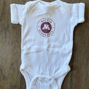 4/$10 Made in Minnesota onesie bodysuit newborn
